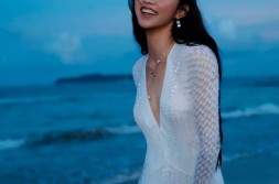 娱乐吃瓜酱毕业工作瓜越扒越大知名女星被爆母女玩私人订制空降剧组、资源丰厚
